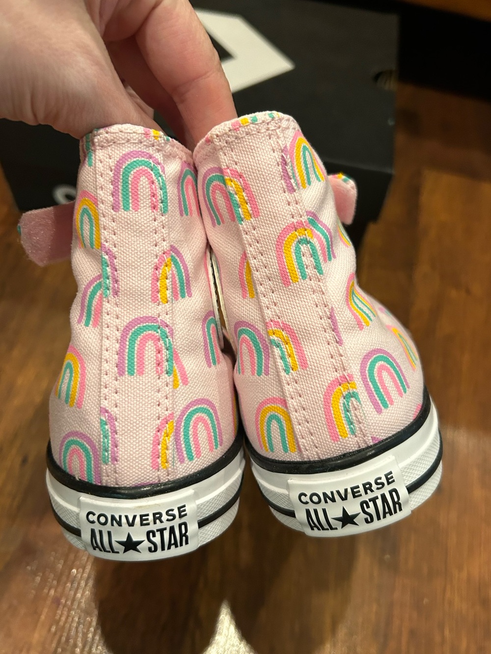 NEW Chuck Taylor All Star Easy-On Rainbows Pink Kids Size 3 Sneakers Shoes - Picture 5 of 8